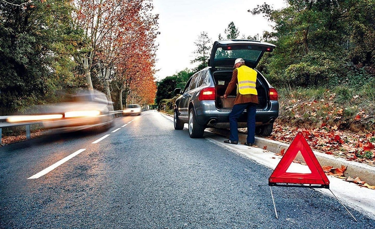 cách xữ lý khi ô tô mất phanh khẩn cấp tại VinCar