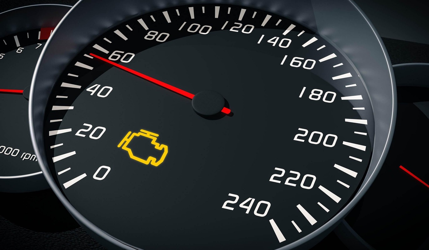 đèn check engine ô tô bật sáng tại VinCar